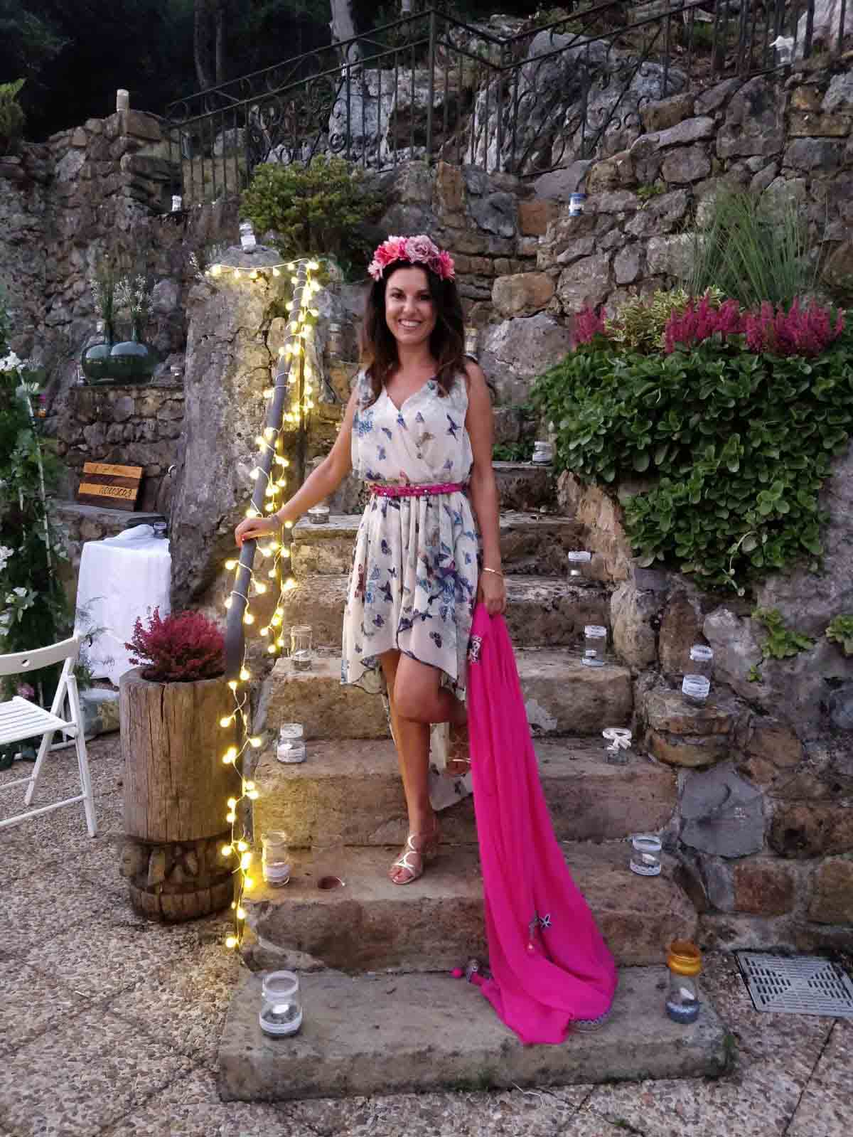 La laredana María Herráinz con un romántico ‘outfit’ floral.