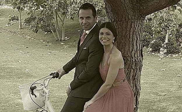 Galería. Algunos invitados de boda en Cantabria, con elegantes estilismos.