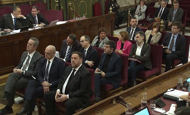 Los doce dirigentes del 'procés' durante la vista oral en el Tribunal Supremo del pasado jueves.