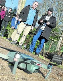 Imagen secundaria 2 - Los drones vuelan en el IES Foramontanos