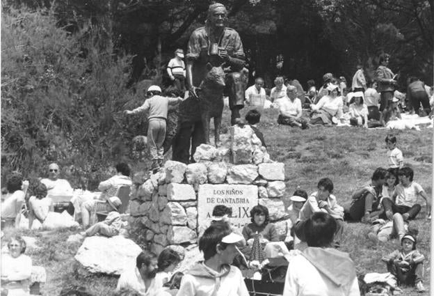 Imagen. En 1981 se inauguró el monumento dedicado a Félix Rodríguez de la Fuente, en el Parque de La Magdalena, en Santander.