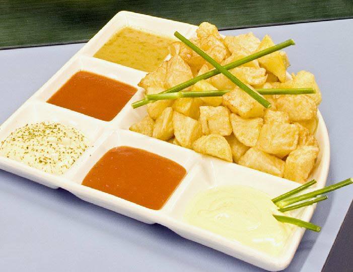 Fotos: La Rana Verde, tres generaciones entre patatas bravas, alioli y atómicas