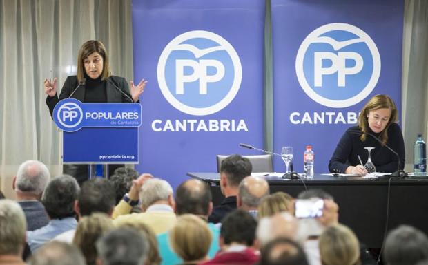 La presidenta del PP reunió ayer a su Junta Directiva .