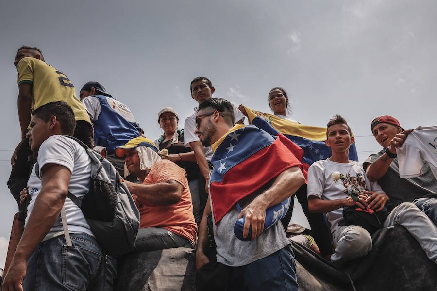 Más de 40 persontas resultaron heridas en el puente Ureña, frontera entre Colombia y Venezuela 