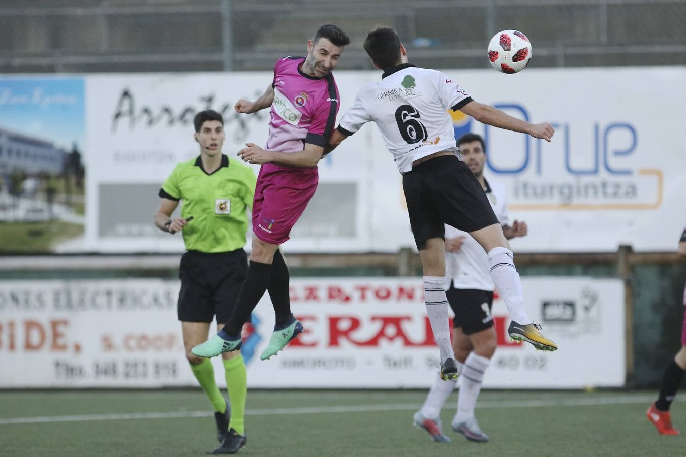 Fotos: Las mejores imágenes del partido Gernika-Gimnástica