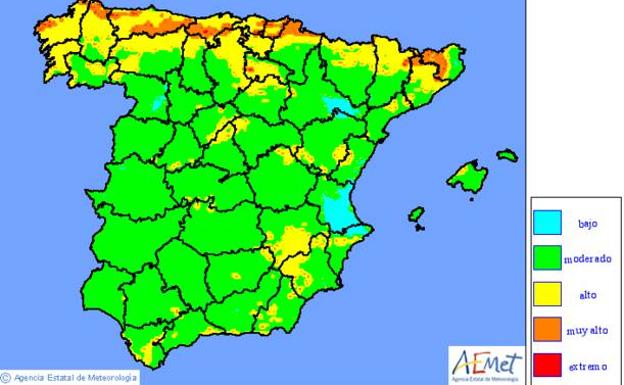 Mapa de riesgo de incendios forestales previsto para hoy, lunes.