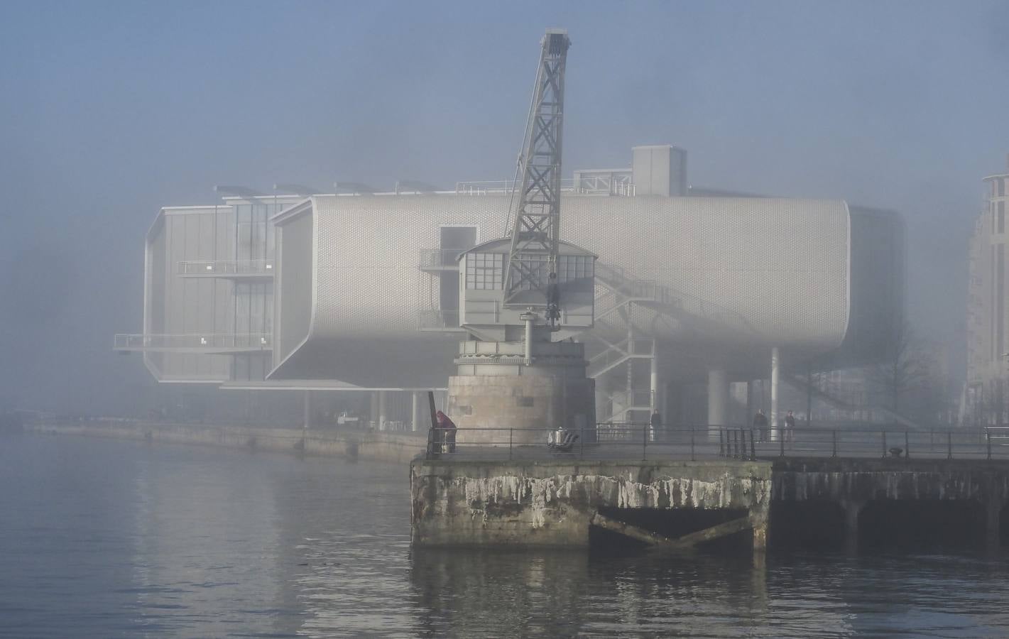 Fotos: Santander amanece tapada por la niebla