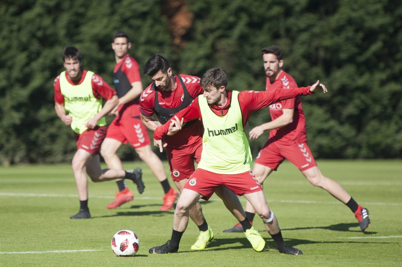 Fotos: Entrenamiento del Racing para preparar el partido de Langreo