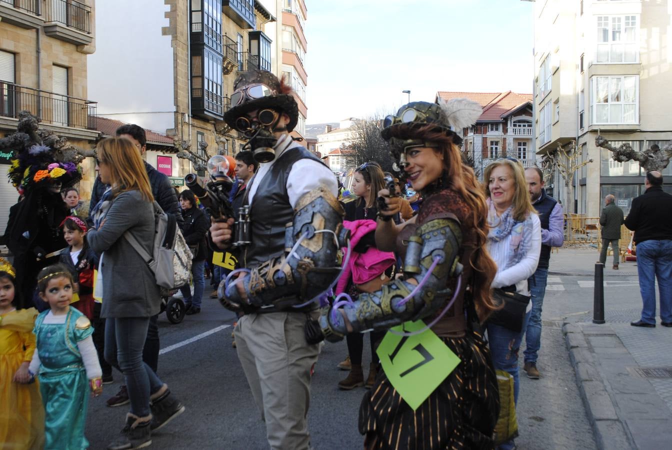 Reinosa disfrutó de un carnaval tan colortista como divertido.