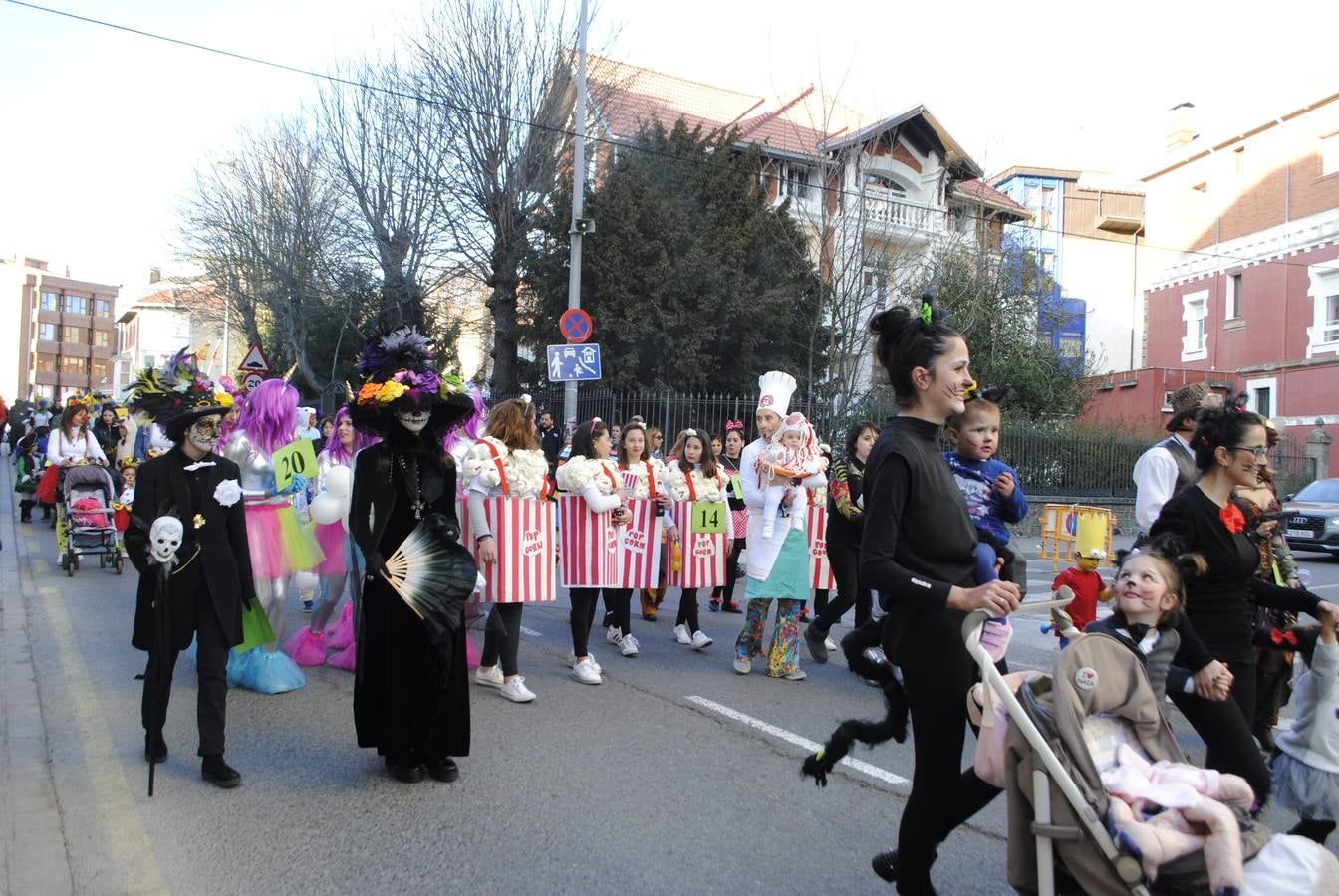 Reinosa disfrutó de un carnaval tan colortista como divertido.