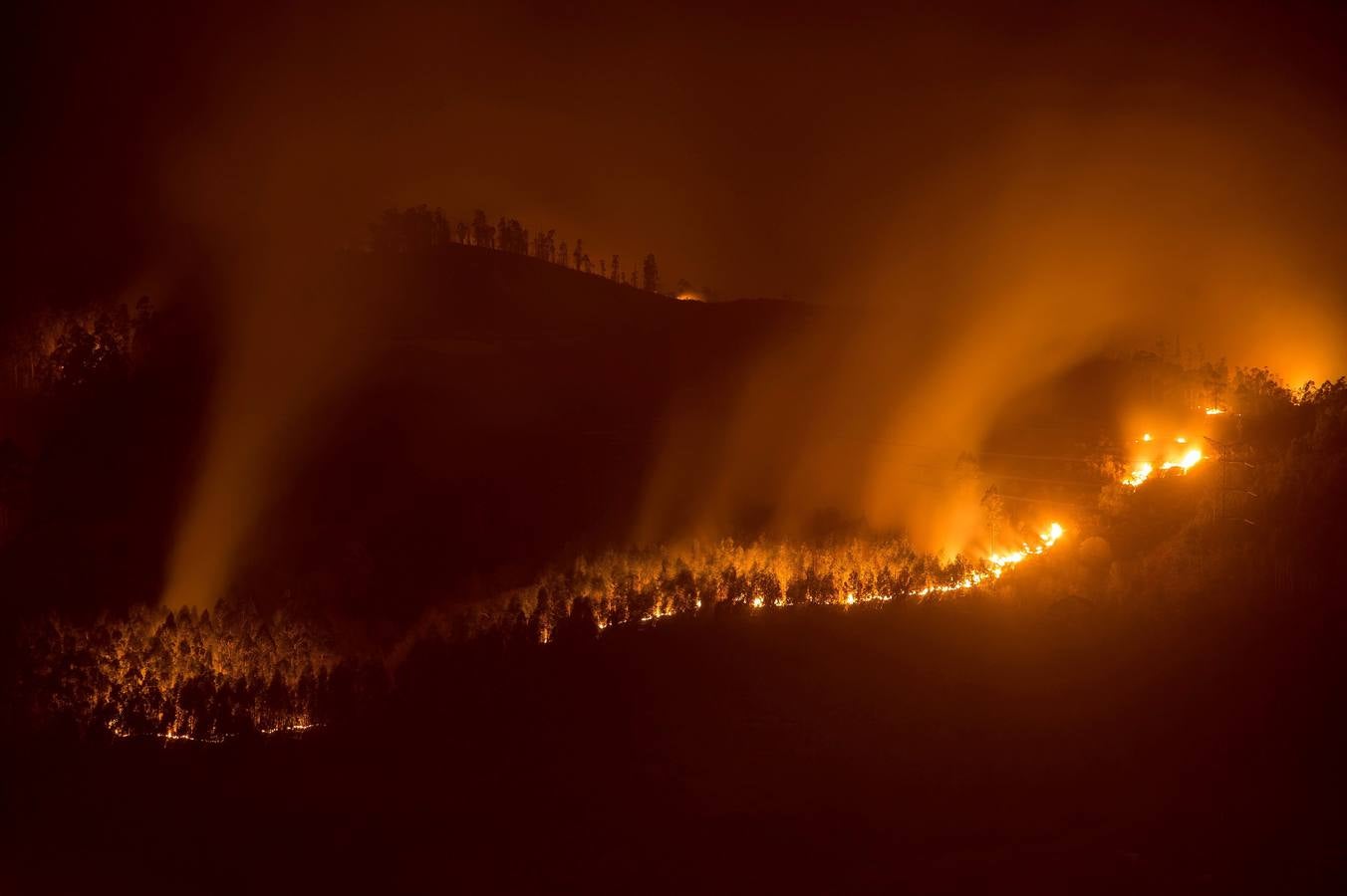 Fotos: Incendios en Cantabria