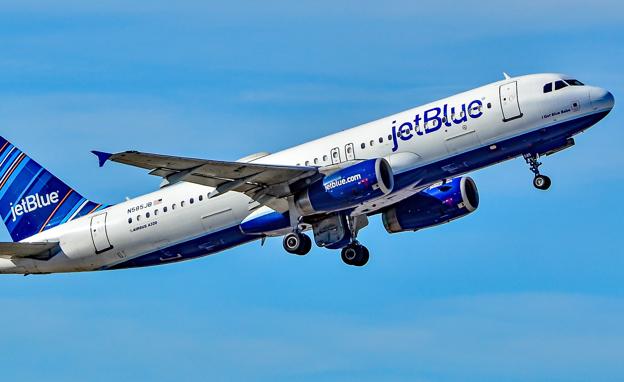 Uno de los aviones de la compañía estadounidense JetBlue.