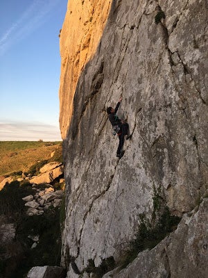 Escalar en un rocódromo o al aire libre, un debate para dialogar y disfrutar