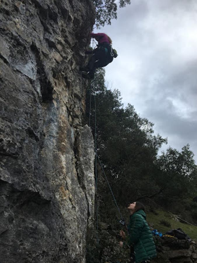 Escalar en un rocódromo o al aire libre, un debate para dialogar y disfrutar