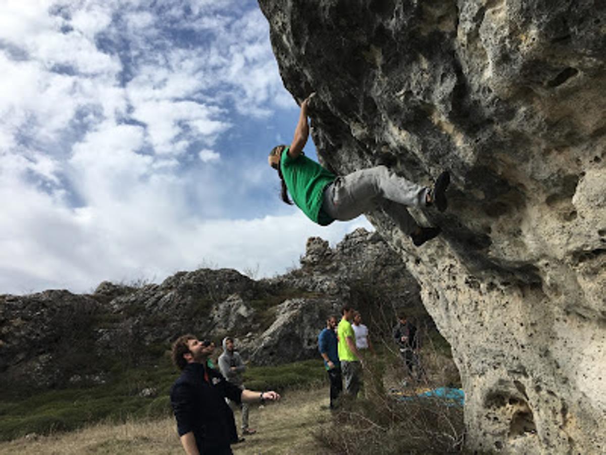 Escalar en un rocódromo o al aire libre, un debate para dialogar y disfrutar