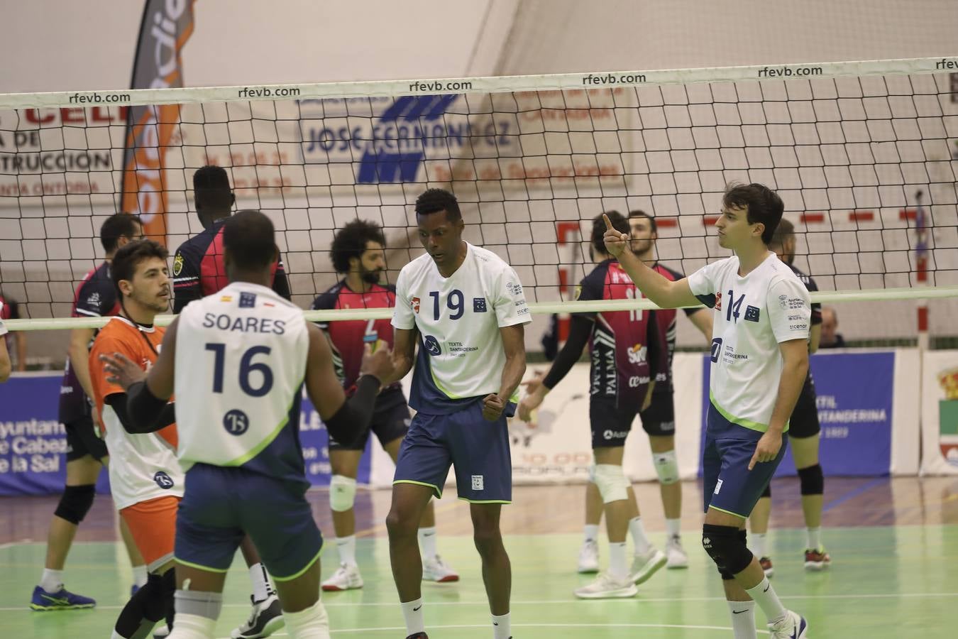 Fotos: El Textil pierde pero se queda en la Superliga