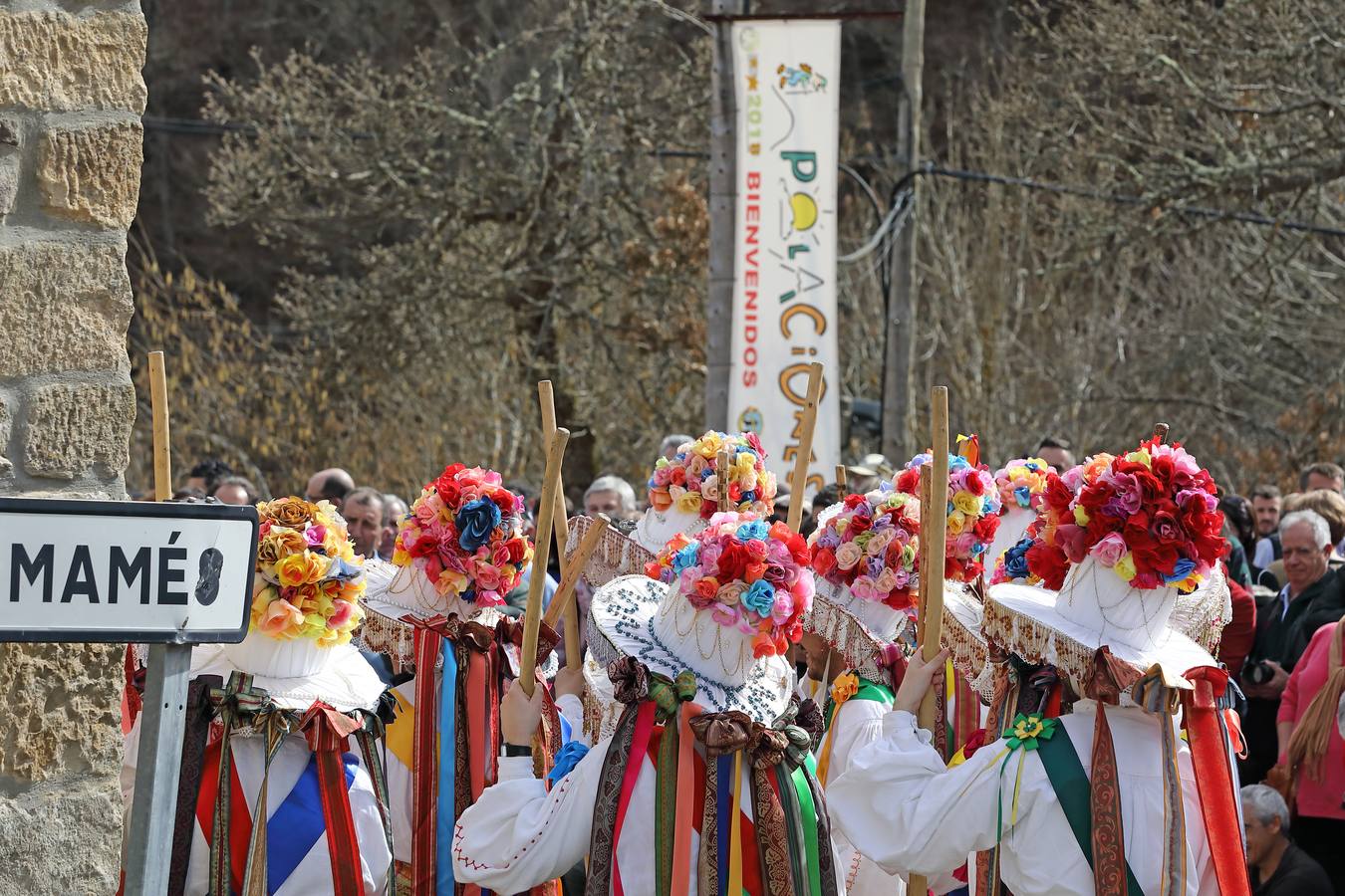 Fotos: Los zamarrones recorren el valle de Polaciones