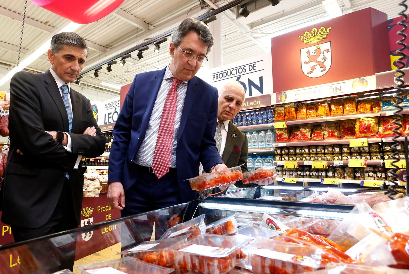 La Diputación de León presenta en Santander una campaña con 40 empresas y más de 170 referencias de productos de calidad que definen el sabor de una provincia en la que «esfuerzo, tesón y artesanía» son las claves de su calidad