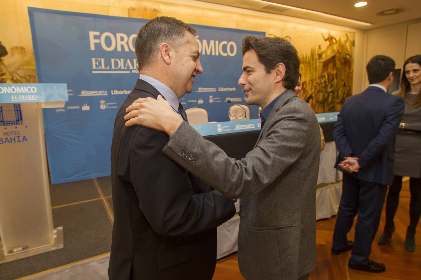 Imágenes del Foro Económico celebrado este miércoles, con la participación de Pablo Gimeno, analista y presidente de PGS