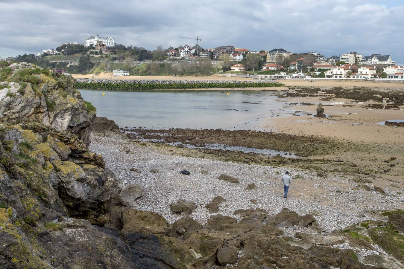Fotos: La Playa de La Magdalena, ayer en la bajamar
