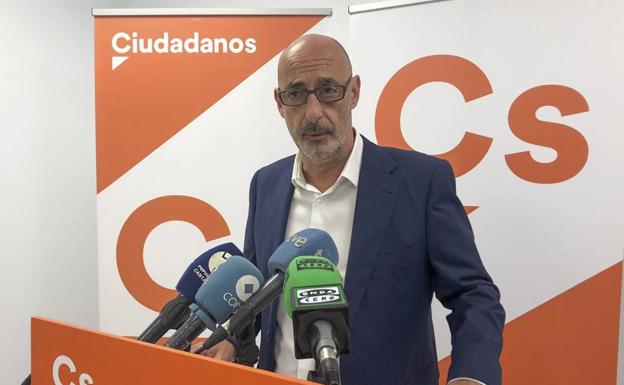 Félix Álvarez: «La imagen de la Comunidad Autónoma de ser la más morosa de España es lamentable»