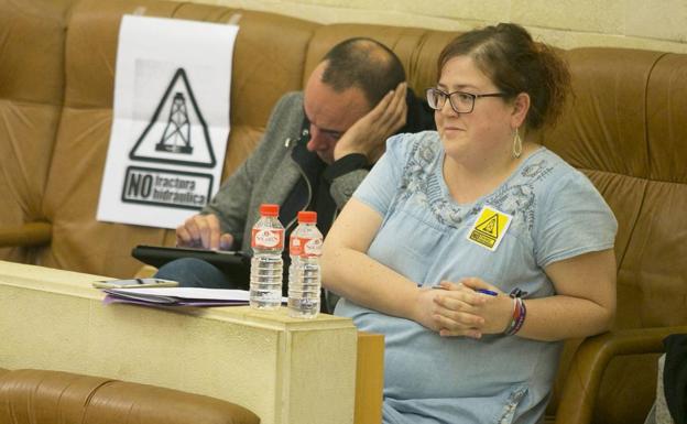 José Ramón Blanco, junto a Verónica Ordóñez, en una imagen de archivo, en el Parlamento. 