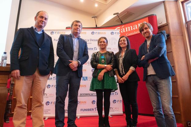 Izda a dcha, Ricardo López, Enrique Arriola, Marisa Junco, Rosa Blanco y Alfonso Tomé.