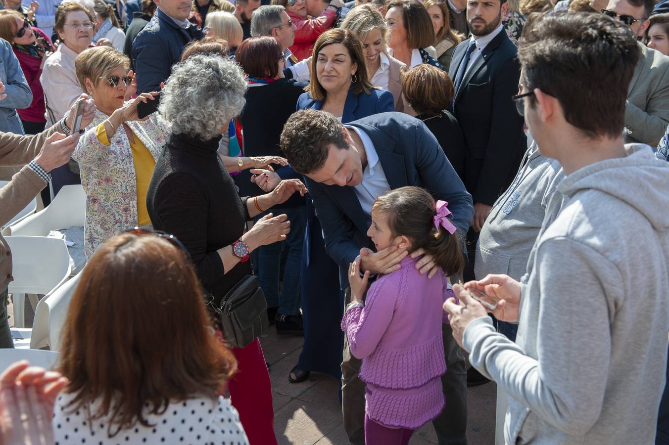 Fotos: Pablo Casado visita Torrelavega y Santander