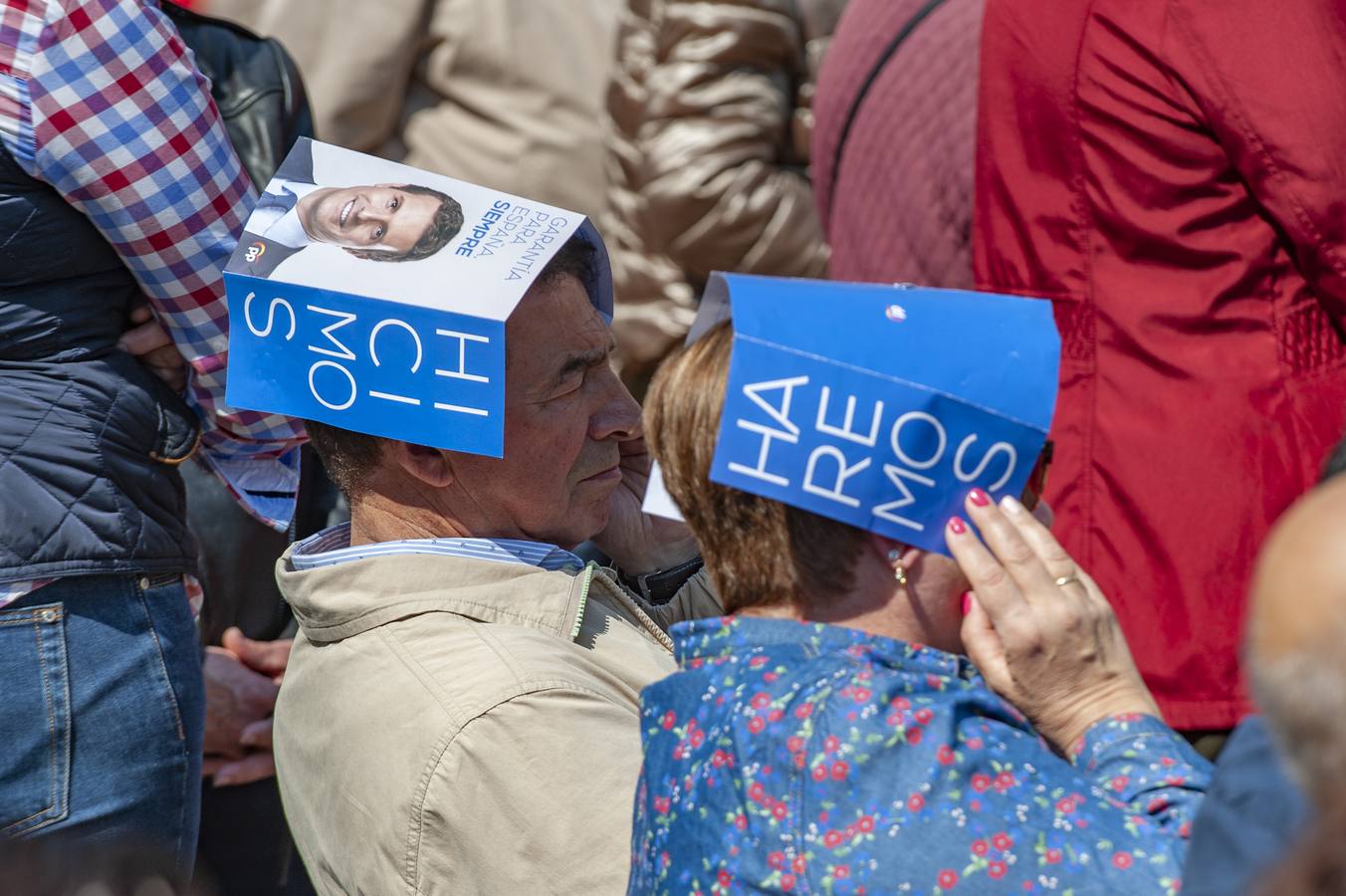 Fotos: Pablo Casado visita Torrelavega y Santander