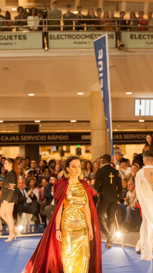 Gran éxito del 'fashion show' de los alumnos de moda de Cesine celebrado en El Corte Inglés