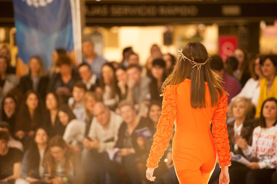 Gran éxito del 'fashion show' de los alumnos de moda de Cesine celebrado en El Corte Inglés