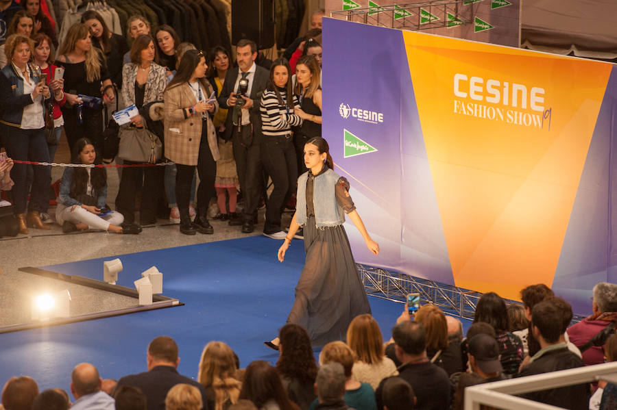 Gran éxito del 'fashion show' de los alumnos de moda de Cesine celebrado en El Corte Inglés