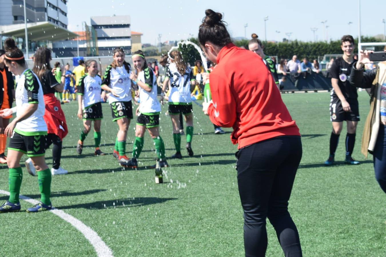 Fotos: Imágenes del partido Racing Féminas - Atlético Arousana