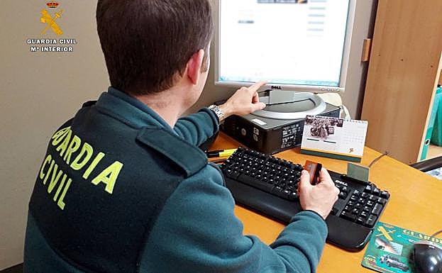 Una joven de Cabuérniga, investigada por estafar a su novio 22.620 euros