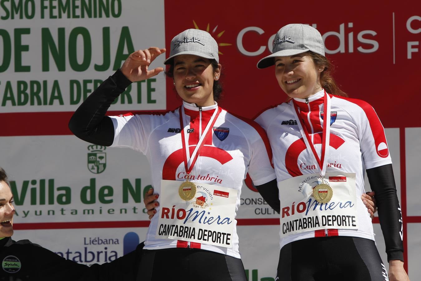 Las cántabras Alba Fernández (izquierda) y Sandra Trevilla, campeonas regionales sub23 y élite, respectivamente.