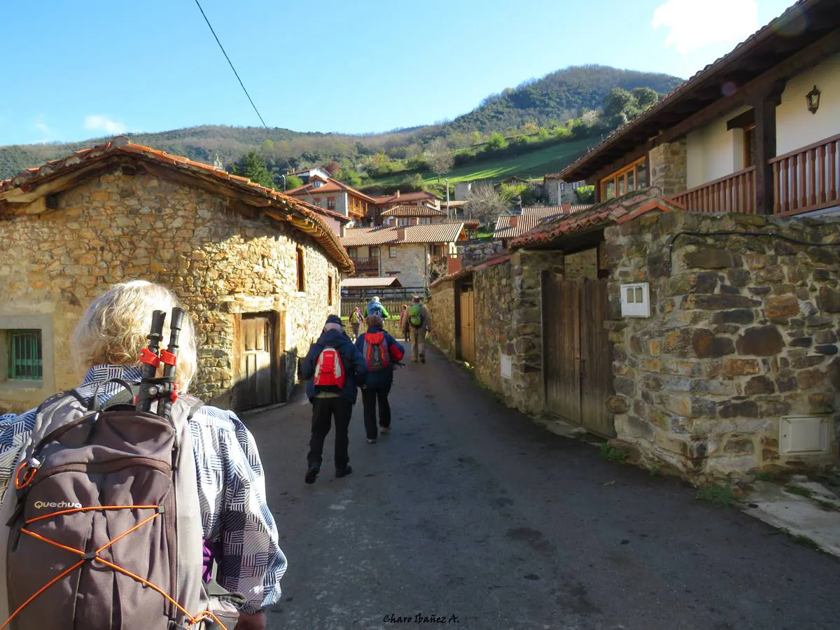 Los grupos de montaña Cacicedo y El Argayu nos enseñan este recorrido por el municipio lebaniego de Pesaguero