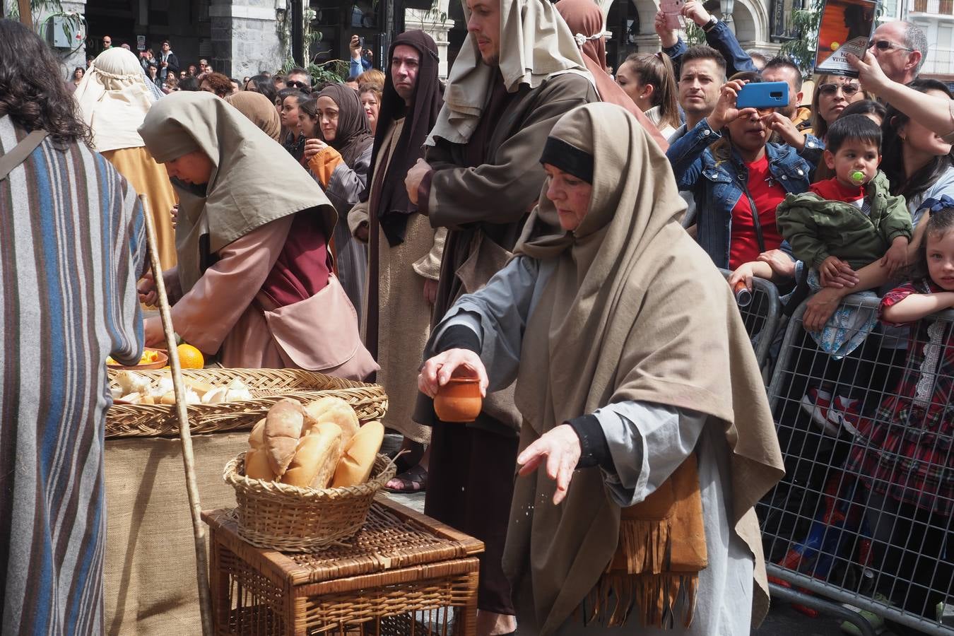 Los vendedores de Jerusalén venden sus productos
