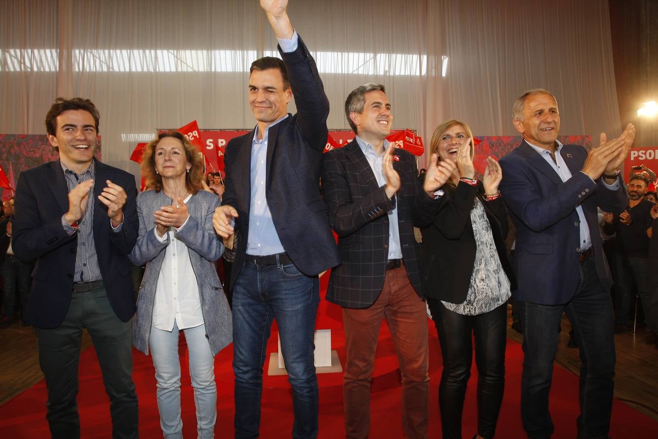 Fotos: Pedro Sánchez hace campaña en Cantabria