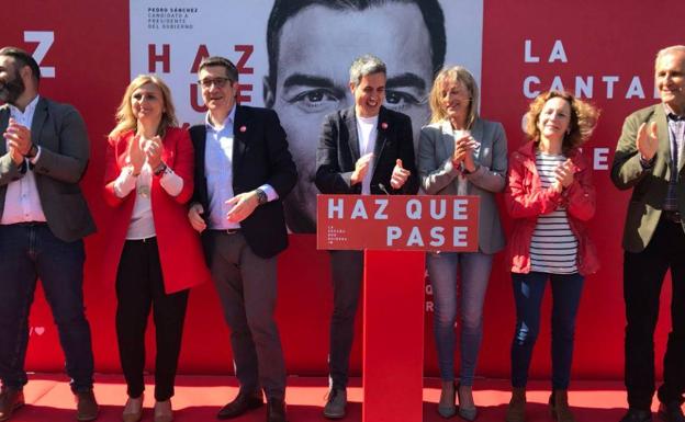 Patxi López asegura en Castro que a un país «no lo definen las banderas sino los principios sociales»