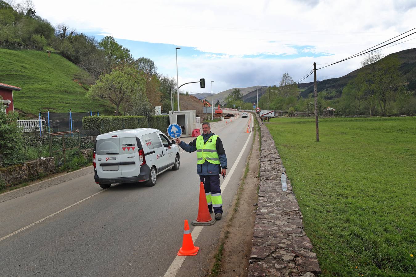 Fotos: Ruente borra su argayo