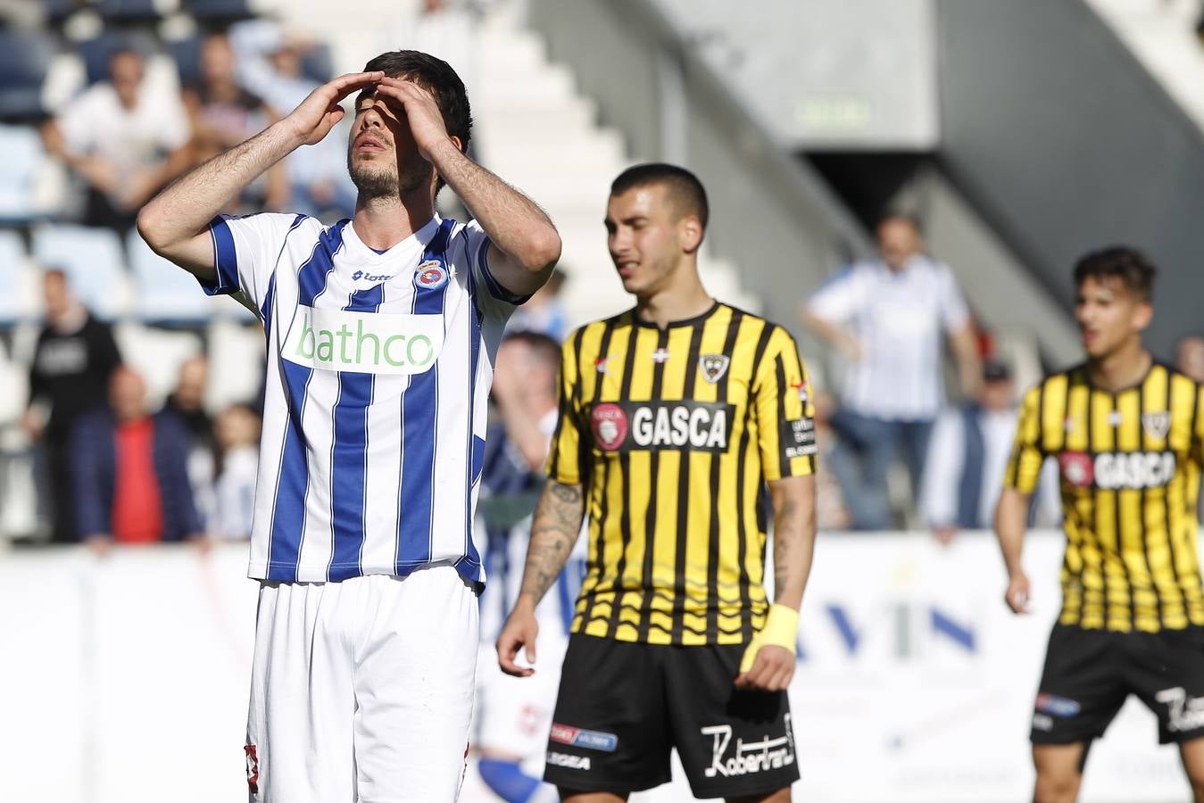 La Gimnástica se queda a las puertas de Tercera tras regalar la mitad del triunfo al Barakaldo