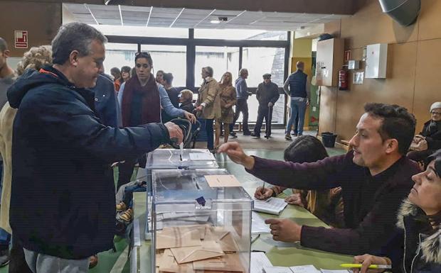 La participación en estas elecciones fue del 73,88% de los castreños llamados a votar. 