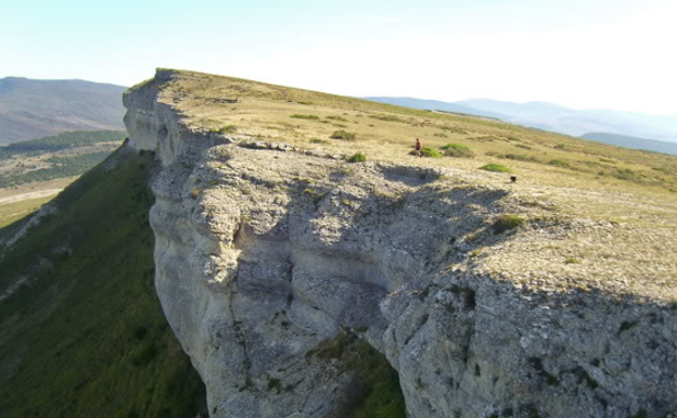 Forma del cortado y la cima de La Muela.