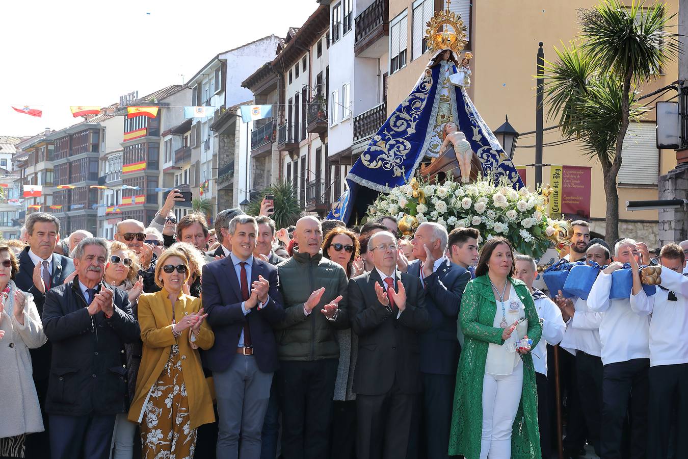 Fotos: San Vicente de la Barquera cumple con su tradición en La Folía