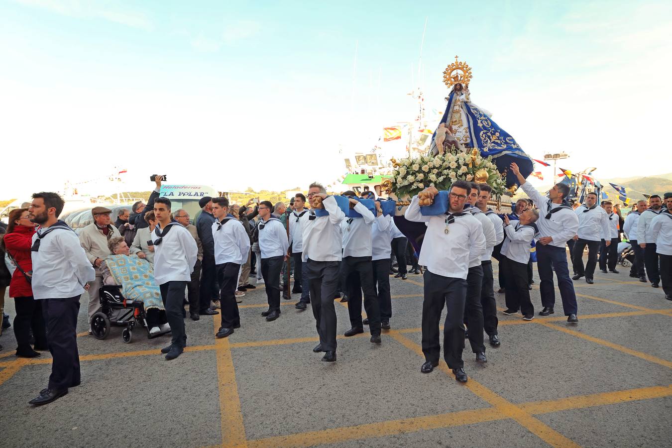 Fotos: San Vicente de la Barquera cumple con su tradición en La Folía