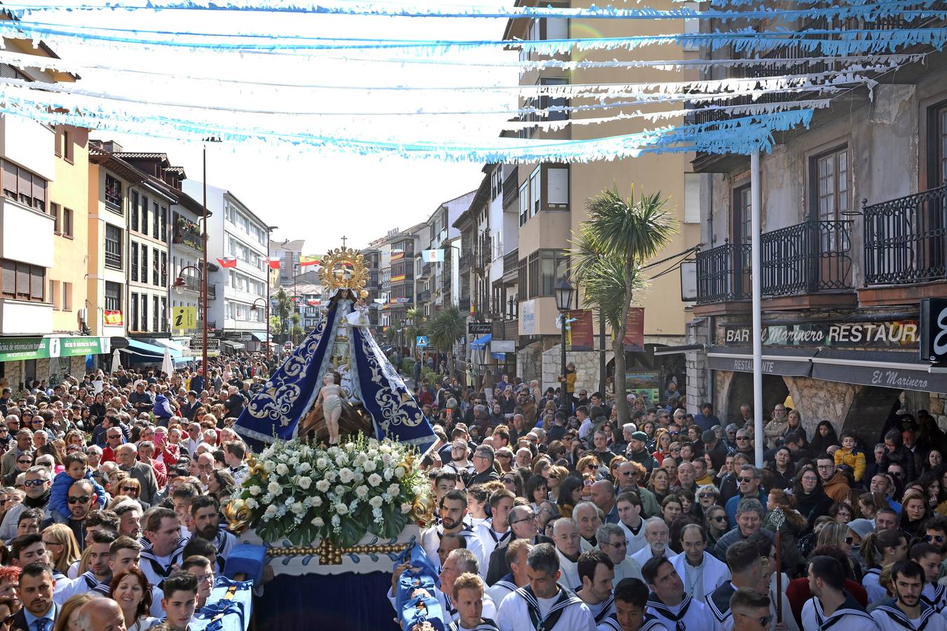 Fotos: San Vicente de la Barquera cumple con su tradición en La Folía