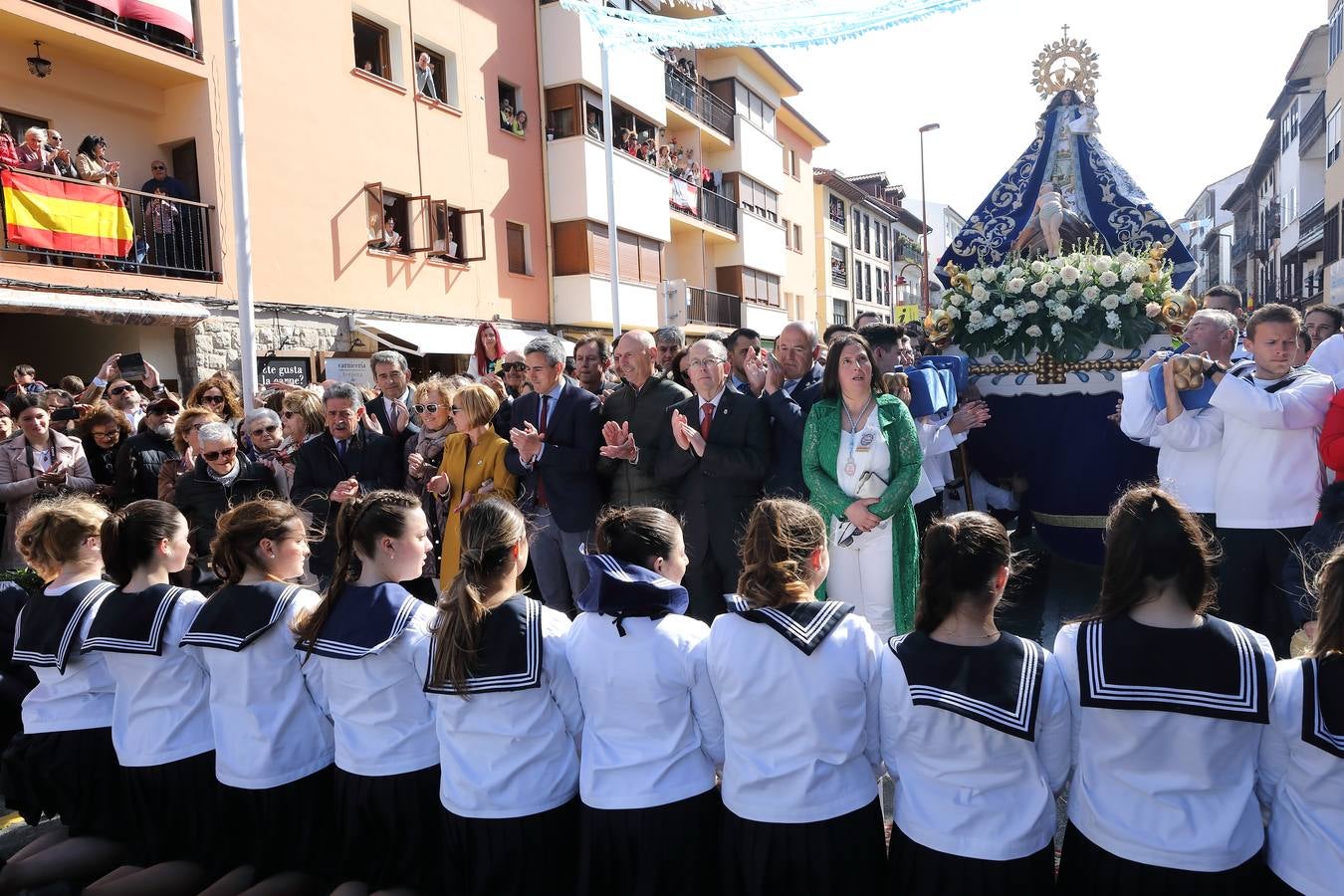 Fotos: San Vicente de la Barquera cumple con su tradición en La Folía