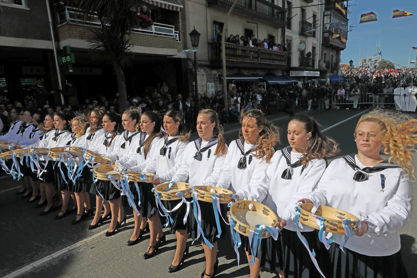 Fotos: San Vicente de la Barquera cumple con su tradición en La Folía