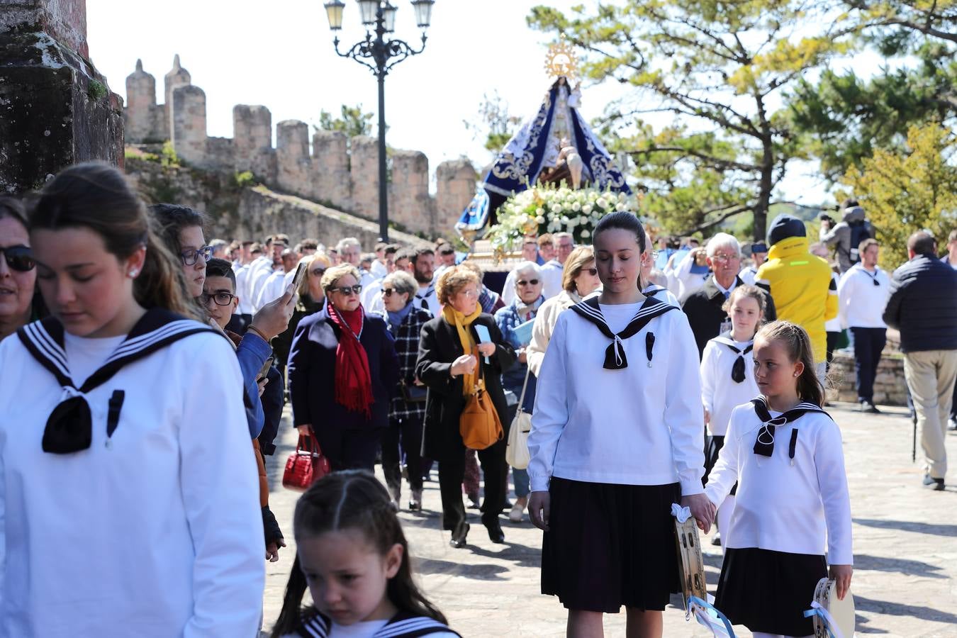 Fotos: San Vicente de la Barquera cumple con su tradición en La Folía