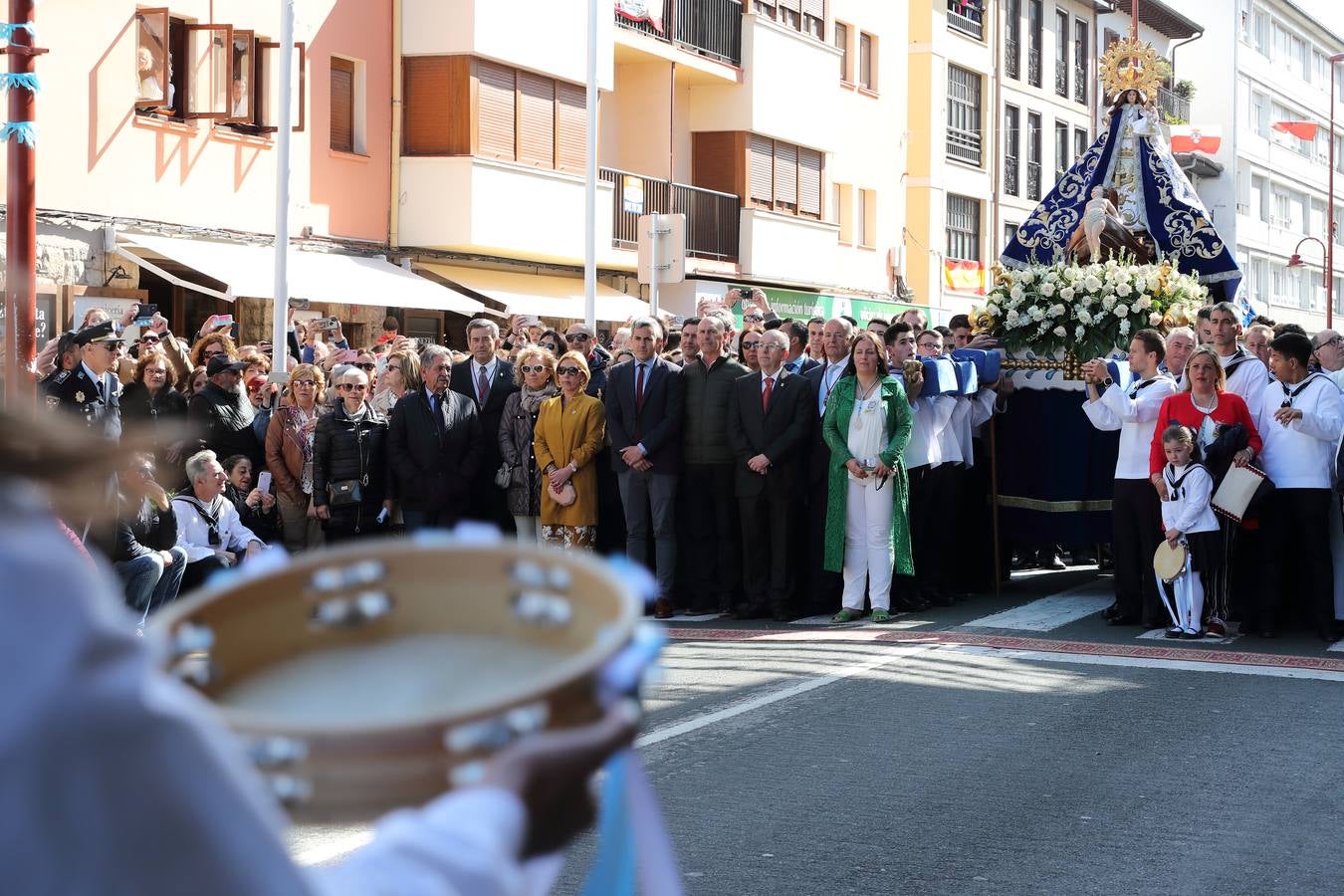 Fotos: San Vicente de la Barquera cumple con su tradición en La Folía